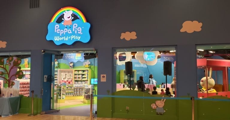 Peppa Pig World of Play Michigan at Great Lakes Crossing Outlets