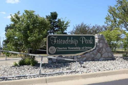 Friendship Park in Lake Orion Visitor's Guide and Photos 65 DPP 2001 1280x854