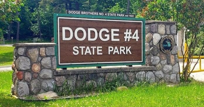 Dodge #4 State Park in Waterford Sign/Entrance