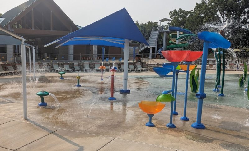 Toddler Splash area at Blue Heron Bay Spray Park