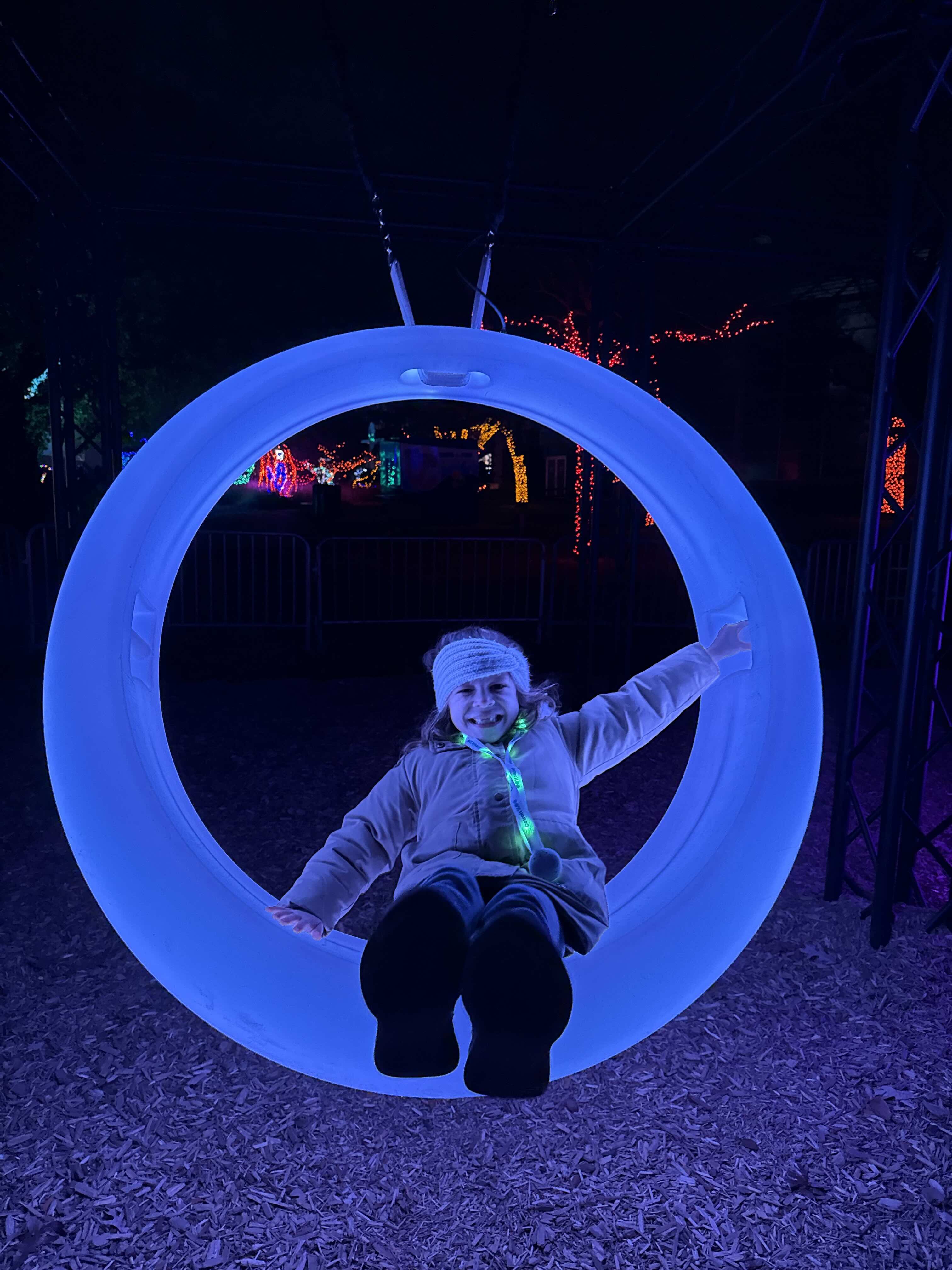 zoo glo swing
