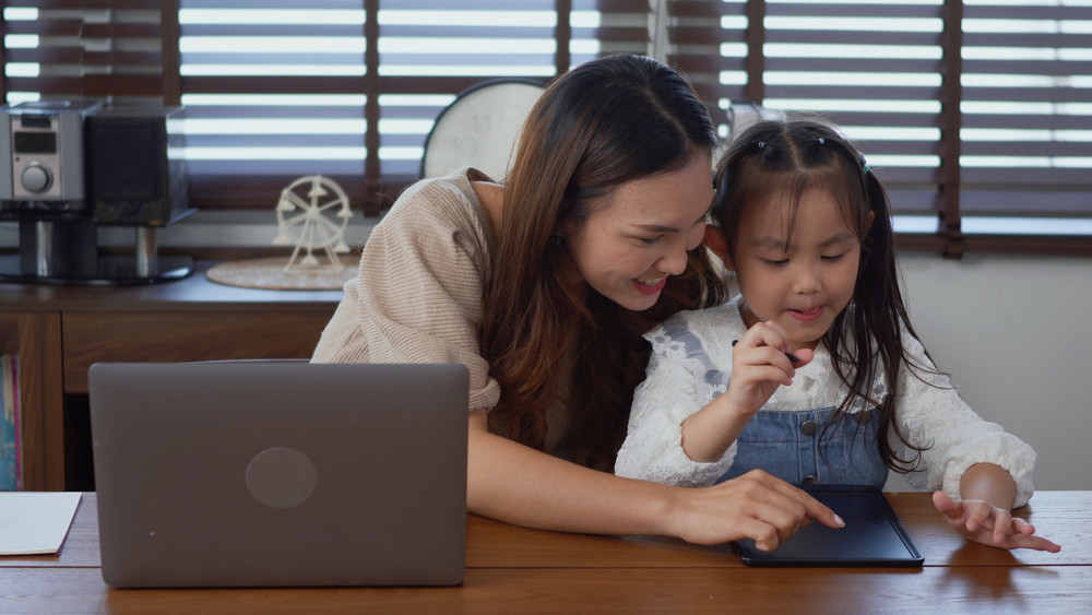 The Real Cost of Raising Kids Alone: Child Support Statistics Every Mom Should Know 4 image