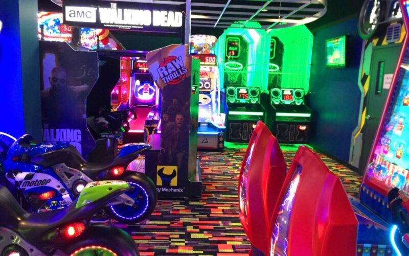 Escape Entertainment Center in Troy: Bowling, Laser Tag, Arcade and Family Fun in Metro Detroit 4 family fun