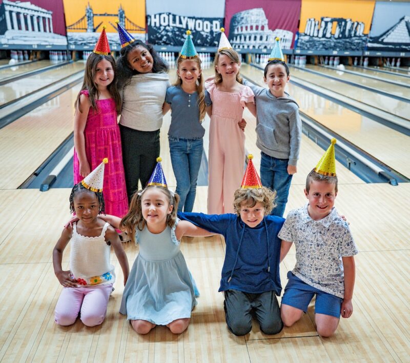 Escape Entertainment Center in Troy: Bowling, Laser Tag, Arcade and Family Fun in Metro Detroit 10 MEZ4606