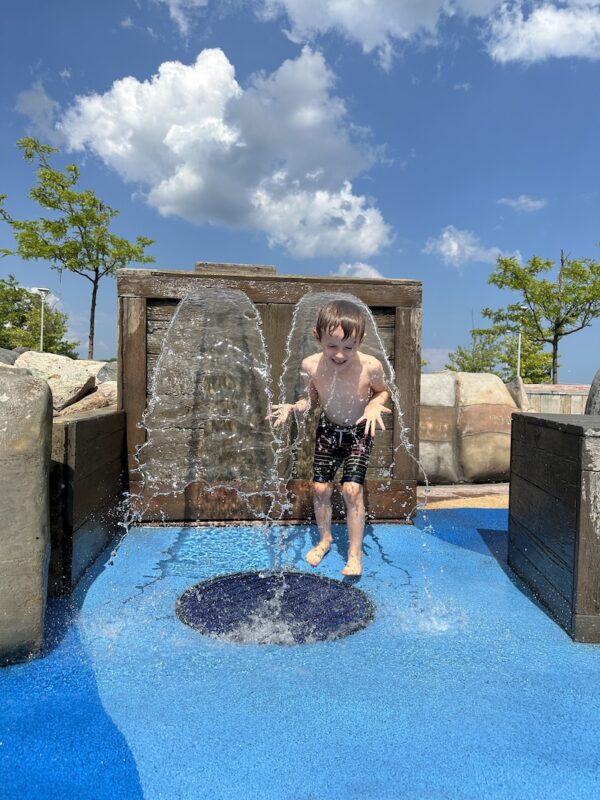 Just Chill: Find Splash Pads & Pools in Metro Detroit 10 mtelliootpark