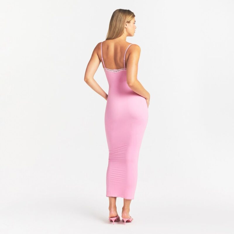 Why Skims Long Dresses Have Become a Go-To for Busy Moms 5 Image 62